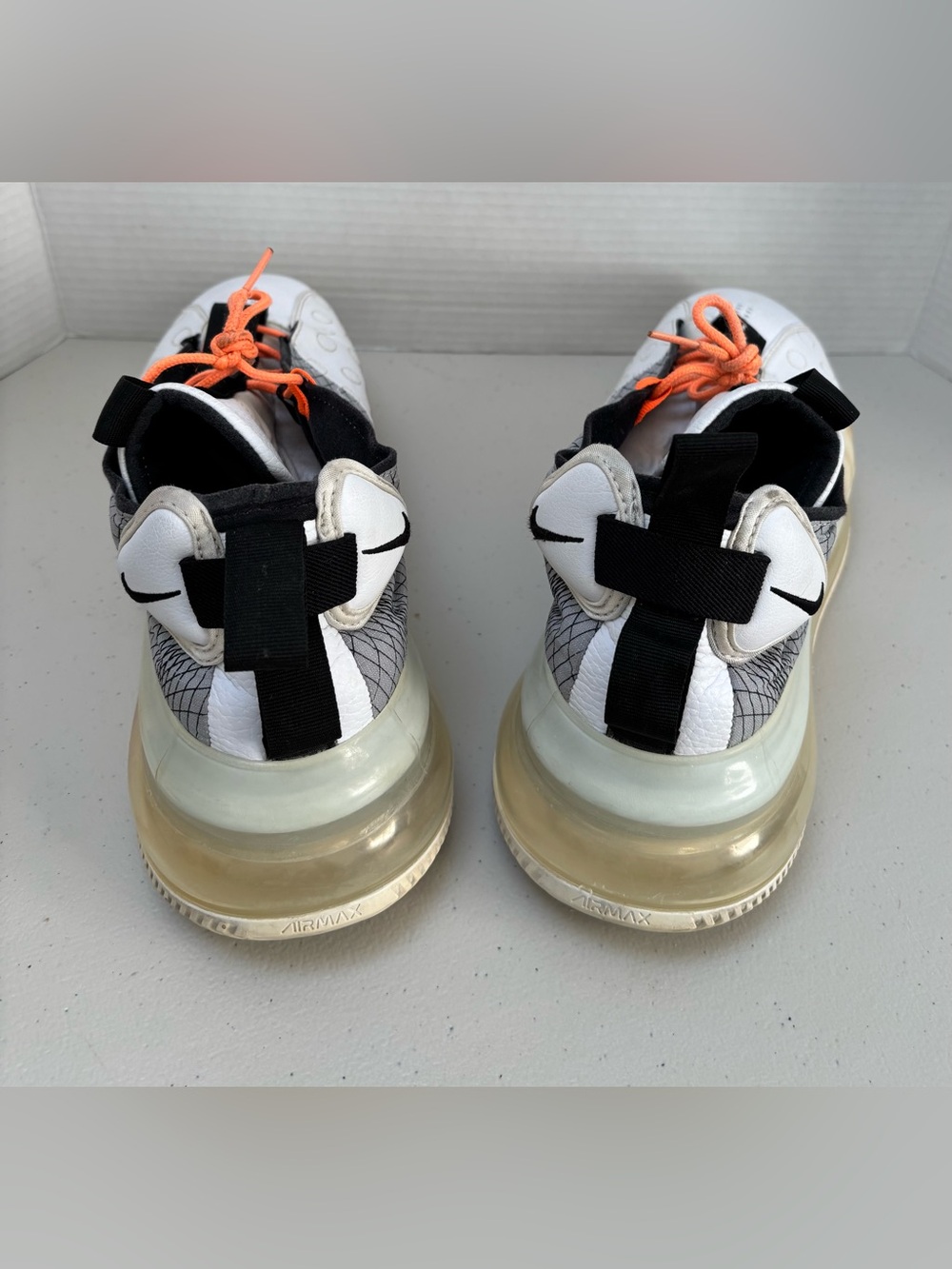 Nike Air Max 720 Men’s Size 12 White Black Orange Gray 2019 Rare AQ430-100 - Picture 4 of 7